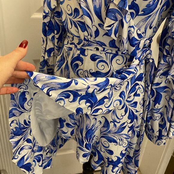 Fetiche Suances Blue and White Floral wrap mini Dress, L - Picture 12 of 16